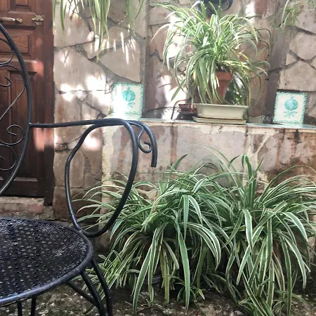 Patio Apartment *